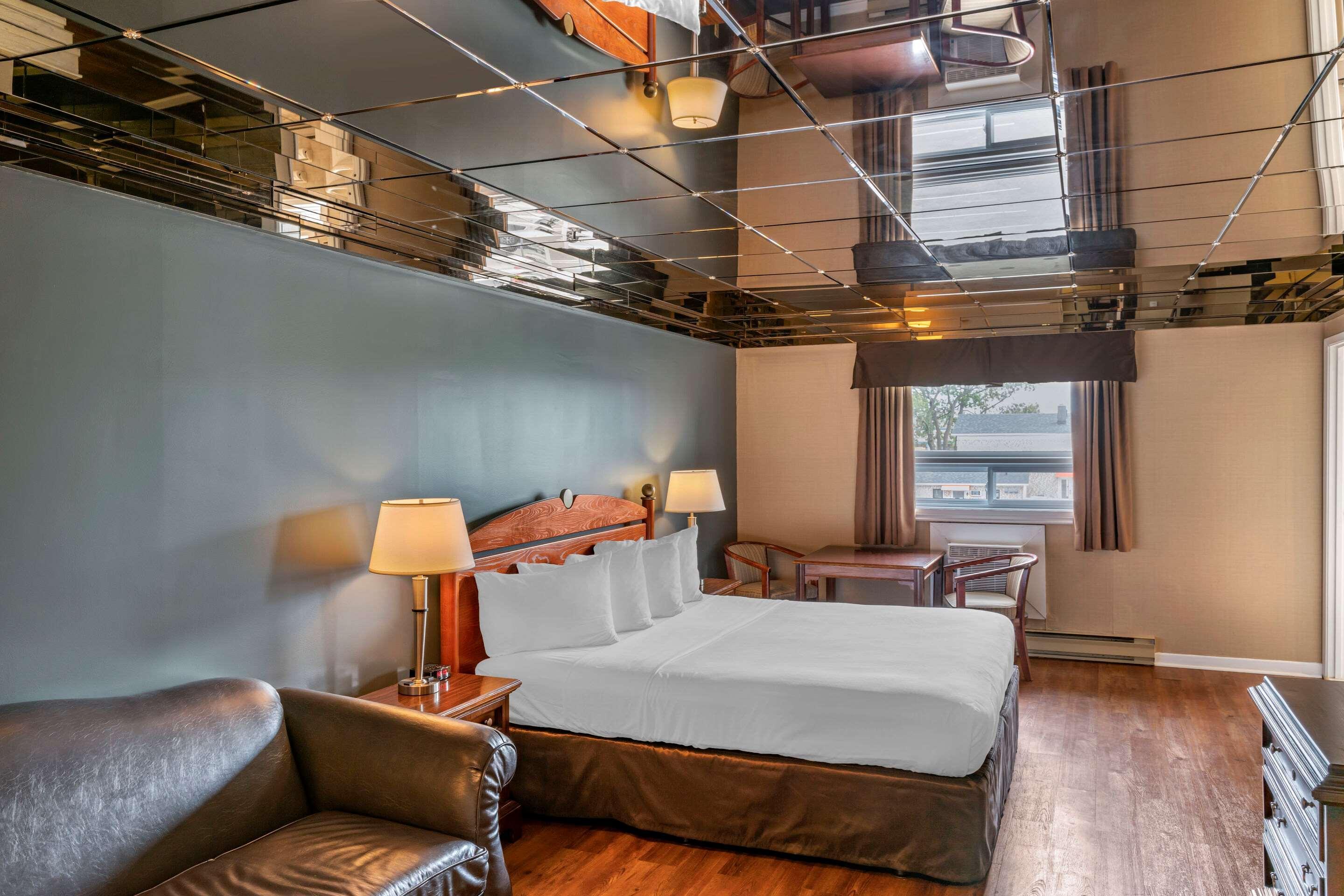 Econo Lodge Brossard Kültér fotó