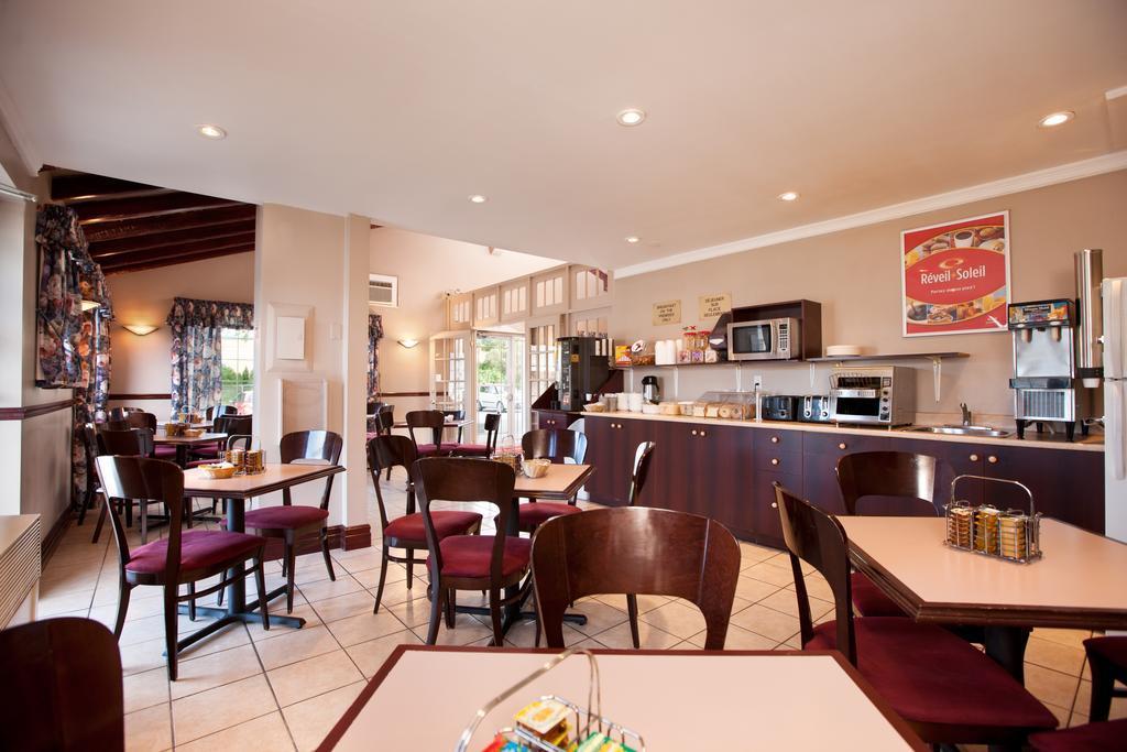 Econo Lodge Brossard Kültér fotó