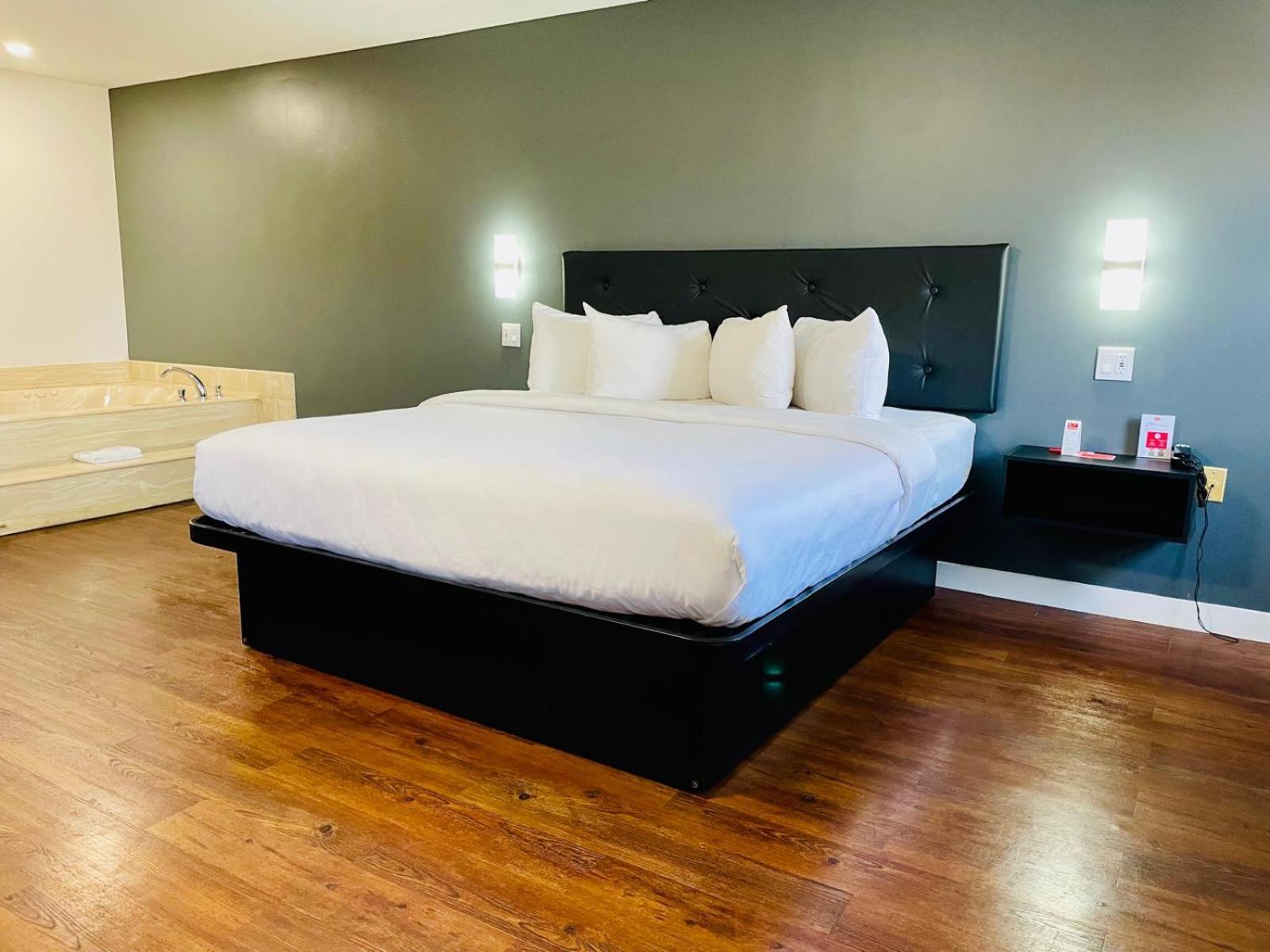 Econo Lodge Brossard Kültér fotó