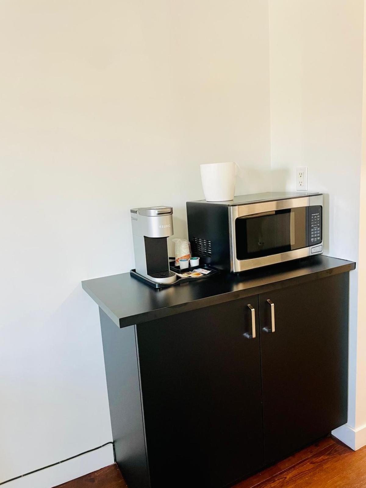 Econo Lodge Brossard Kültér fotó